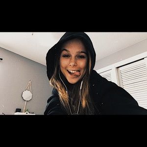 Meet your Posher, Gwen